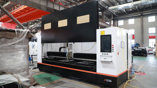 Станок лазерной резки QazaqLaser G1530 с источником Raycus 1,5 кВт